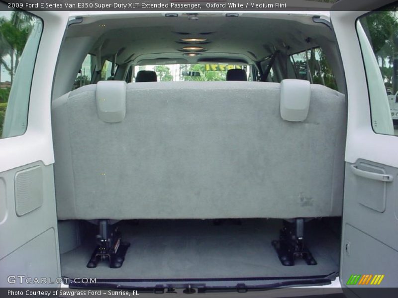 Oxford White / Medium Flint 2009 Ford E Series Van E350 Super Duty XLT Extended Passenger
