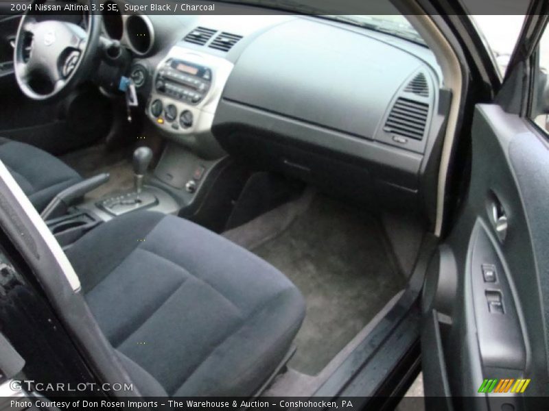 Super Black / Charcoal 2004 Nissan Altima 3.5 SE