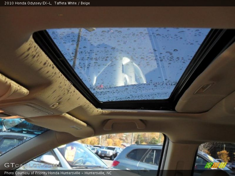 Taffeta White / Beige 2010 Honda Odyssey EX-L