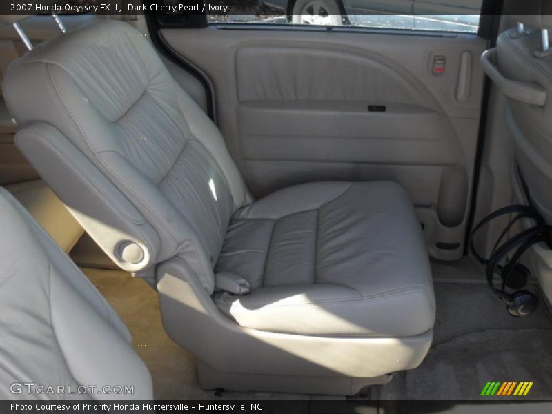 Dark Cherry Pearl / Ivory 2007 Honda Odyssey EX-L