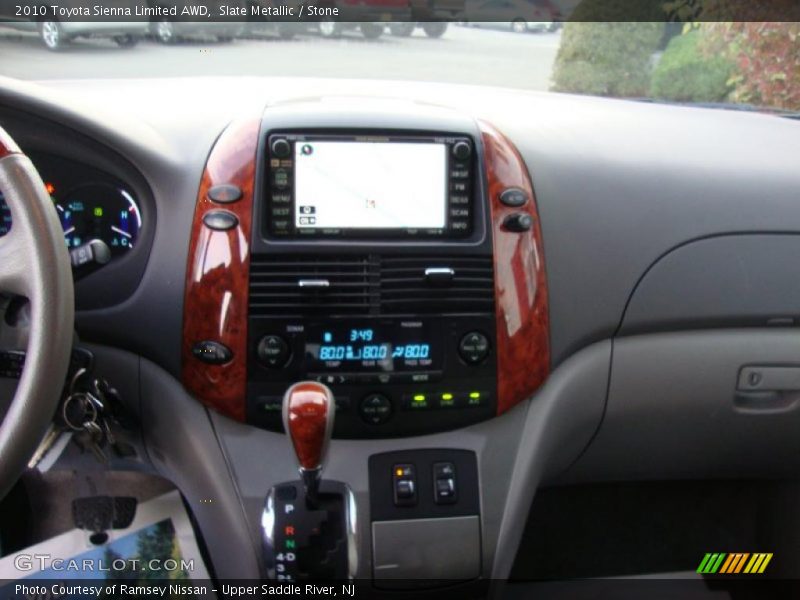 Controls of 2010 Sienna Limited AWD