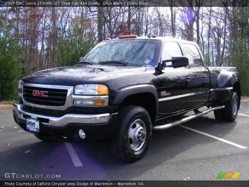 Front 3/4 View of 2007 Sierra 3500HD SLT Crew Cab 4x4 Dually