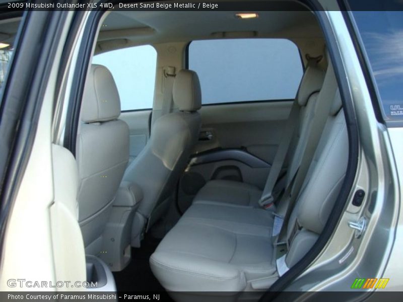 Desert Sand Beige Metallic / Beige 2009 Mitsubishi Outlander XLS 4WD