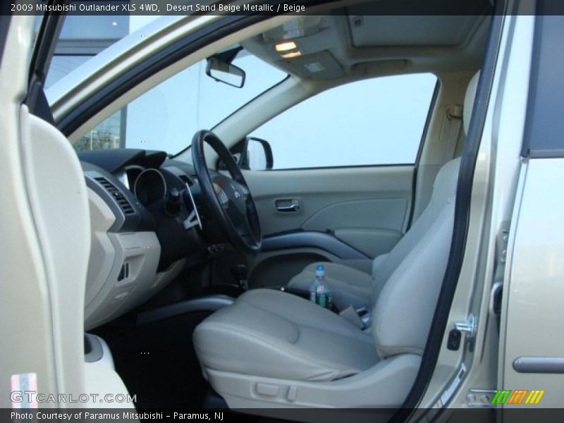 Desert Sand Beige Metallic / Beige 2009 Mitsubishi Outlander XLS 4WD