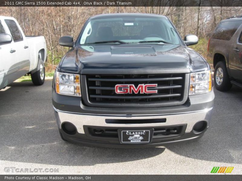 Onyx Black / Dark Titanium 2011 GMC Sierra 1500 Extended Cab 4x4