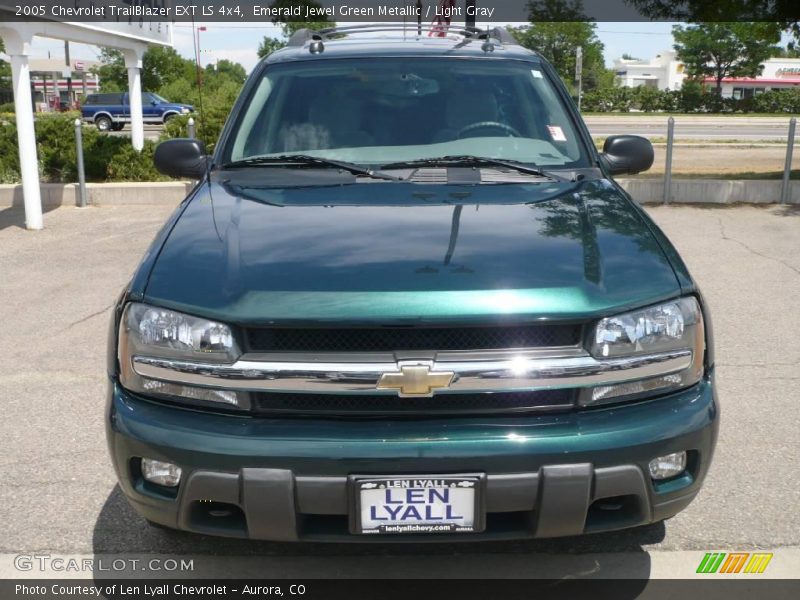 Emerald Jewel Green Metallic / Light Gray 2005 Chevrolet TrailBlazer EXT LS 4x4