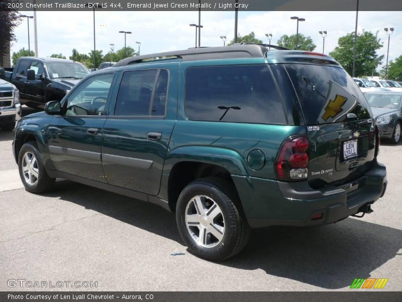 Emerald Jewel Green Metallic / Light Gray 2005 Chevrolet TrailBlazer EXT LS 4x4