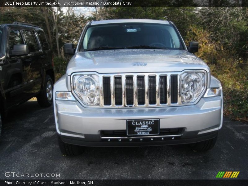 Bright Silver Metallic / Dark Slate Gray 2011 Jeep Liberty Limited 4x4