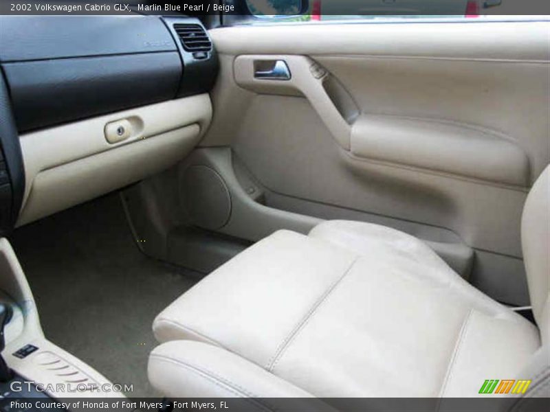 Marlin Blue Pearl / Beige 2002 Volkswagen Cabrio GLX