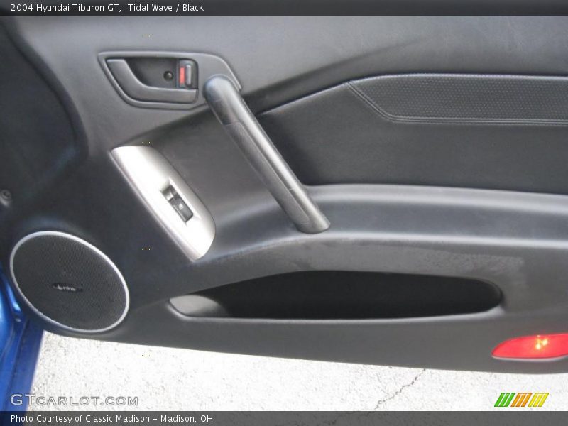 Tidal Wave / Black 2004 Hyundai Tiburon GT