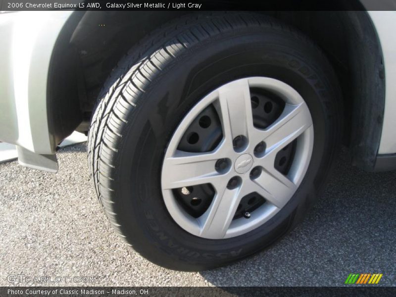 Galaxy Silver Metallic / Light Gray 2006 Chevrolet Equinox LS AWD