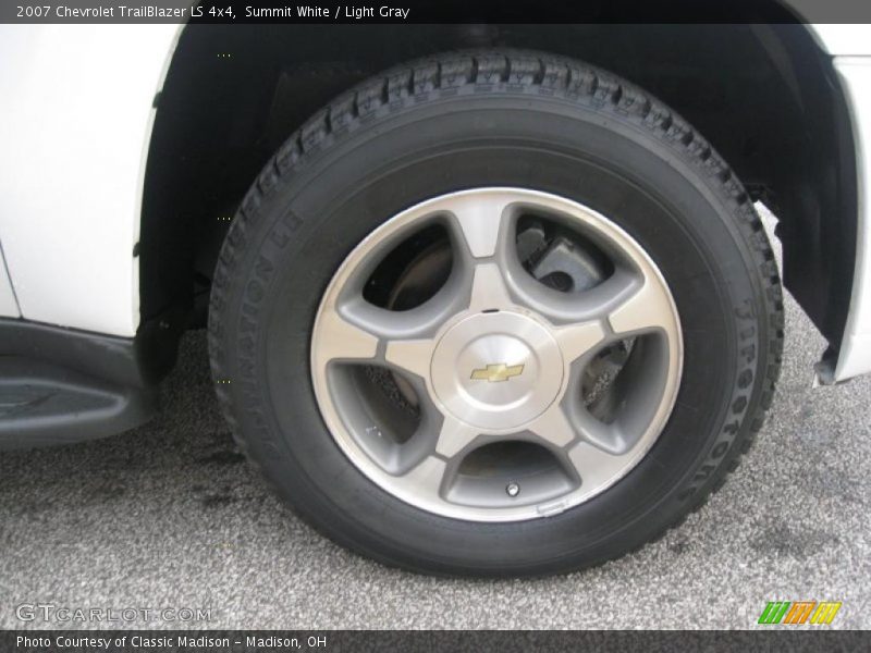 Summit White / Light Gray 2007 Chevrolet TrailBlazer LS 4x4