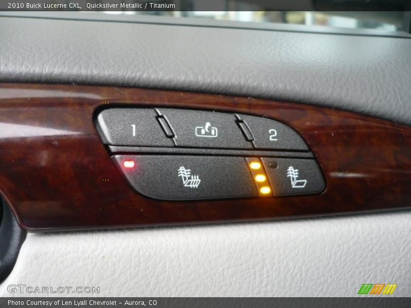 Quicksilver Metallic / Titanium 2010 Buick Lucerne CXL