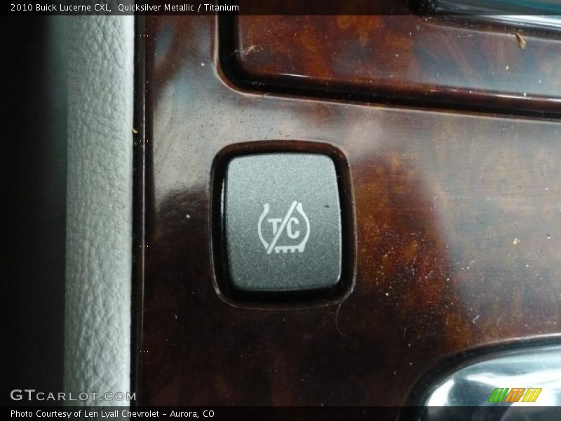 Quicksilver Metallic / Titanium 2010 Buick Lucerne CXL