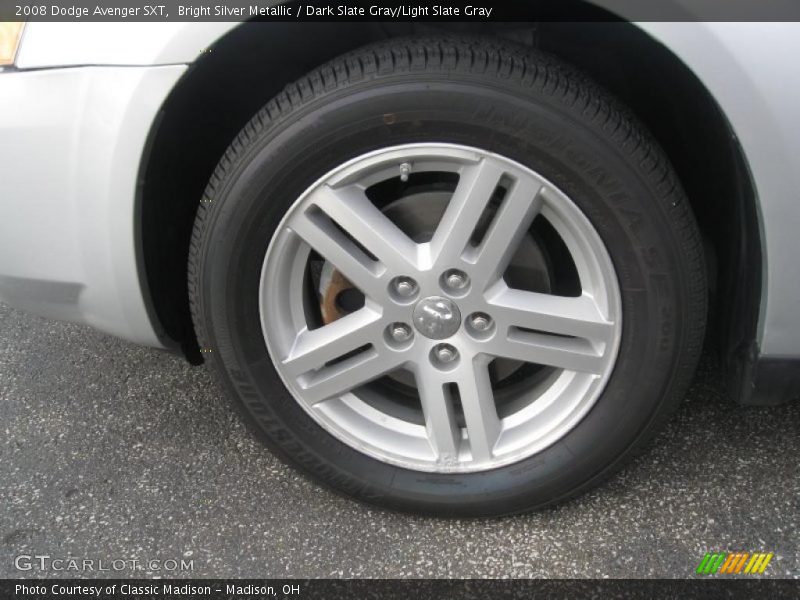 Bright Silver Metallic / Dark Slate Gray/Light Slate Gray 2008 Dodge Avenger SXT
