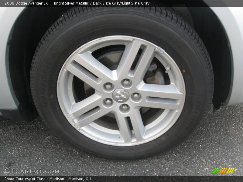 Bright Silver Metallic / Dark Slate Gray/Light Slate Gray 2008 Dodge Avenger SXT