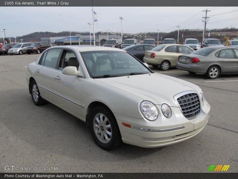 Pearl White / Gray 2005 Kia Amanti