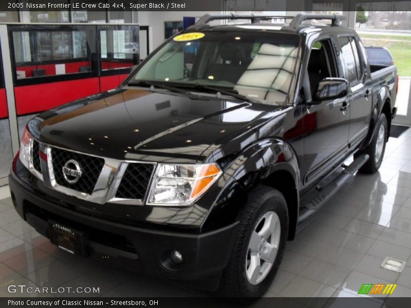 Super Black / Steel 2005 Nissan Frontier LE Crew Cab 4x4