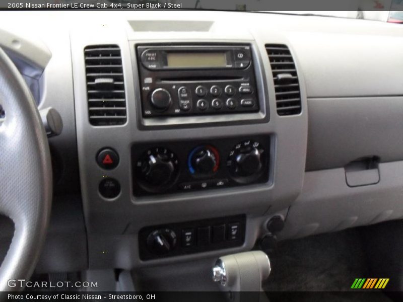 Super Black / Steel 2005 Nissan Frontier LE Crew Cab 4x4