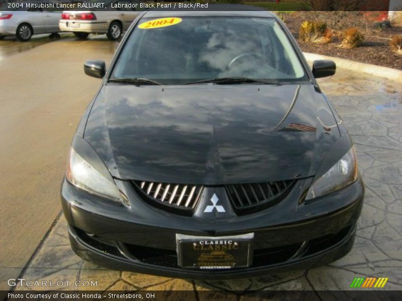 Labrador Black Pearl / Black/Red 2004 Mitsubishi Lancer RALLIART