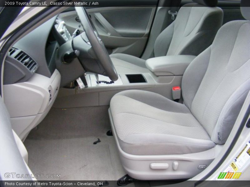 Classic Silver Metallic / Ash 2009 Toyota Camry LE