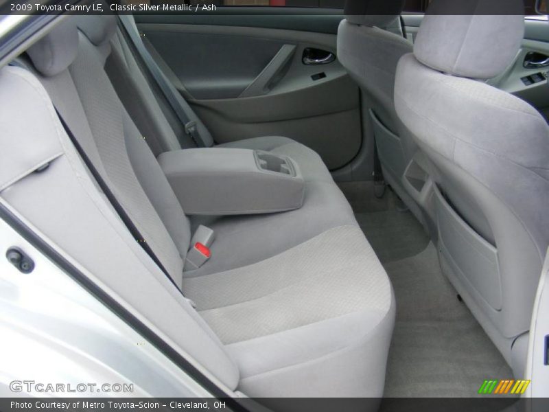 Classic Silver Metallic / Ash 2009 Toyota Camry LE