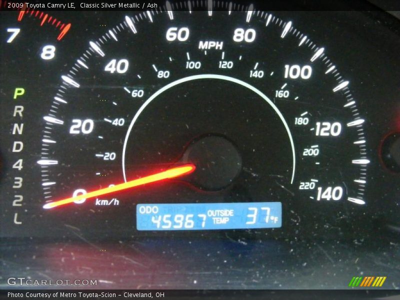 Classic Silver Metallic / Ash 2009 Toyota Camry LE