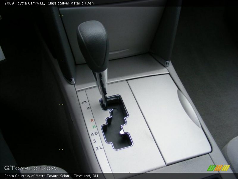 Classic Silver Metallic / Ash 2009 Toyota Camry LE