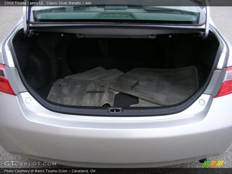Classic Silver Metallic / Ash 2009 Toyota Camry LE