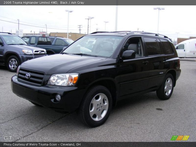 Black / Ash Gray 2006 Toyota Highlander Limited 4WD