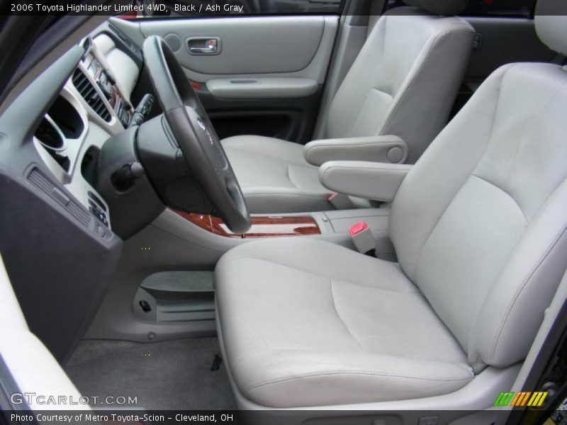 Black / Ash Gray 2006 Toyota Highlander Limited 4WD