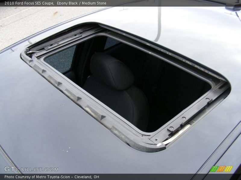 Sunroof of 2010 Focus SES Coupe