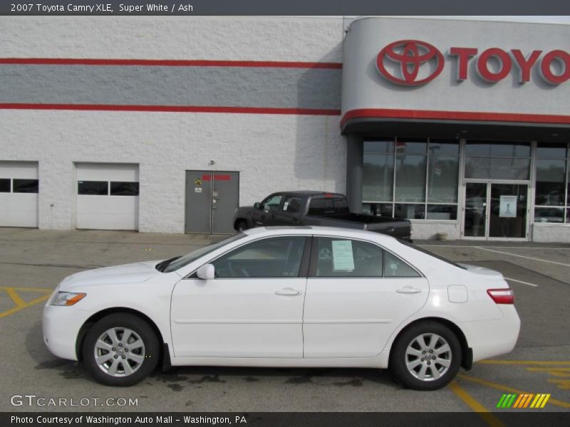 Super White / Ash 2007 Toyota Camry XLE