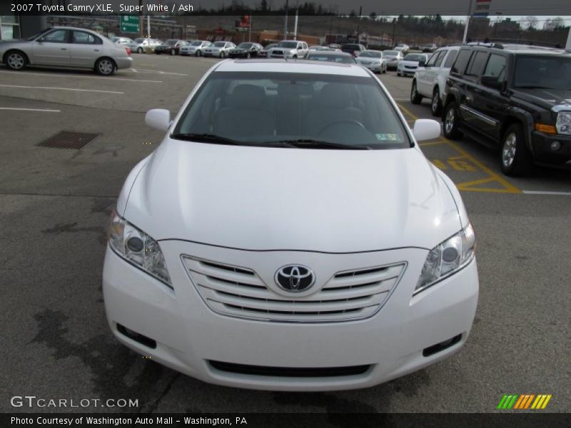 Super White / Ash 2007 Toyota Camry XLE