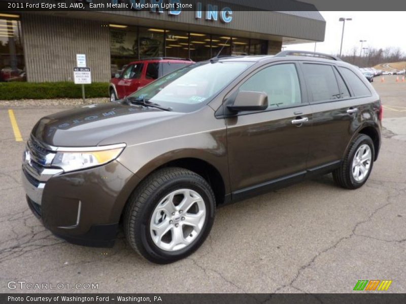 Front 3/4 View of 2011 Edge SEL AWD