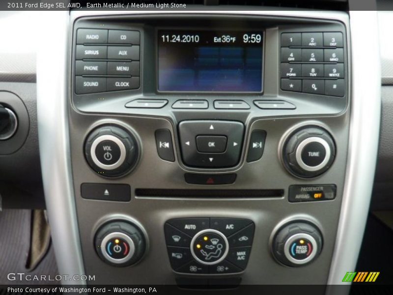 Controls of 2011 Edge SEL AWD