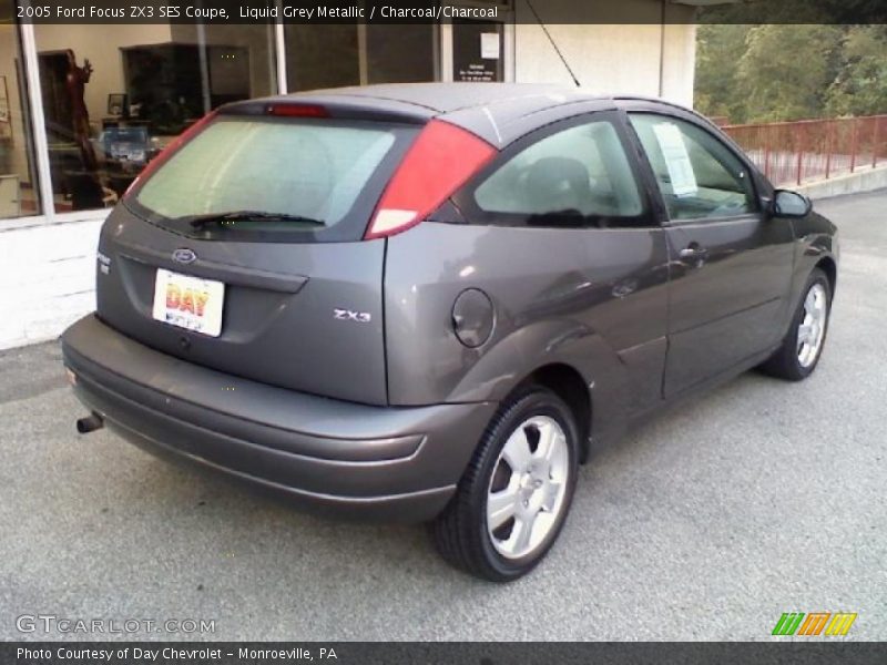 Liquid Grey Metallic / Charcoal/Charcoal 2005 Ford Focus ZX3 SES Coupe