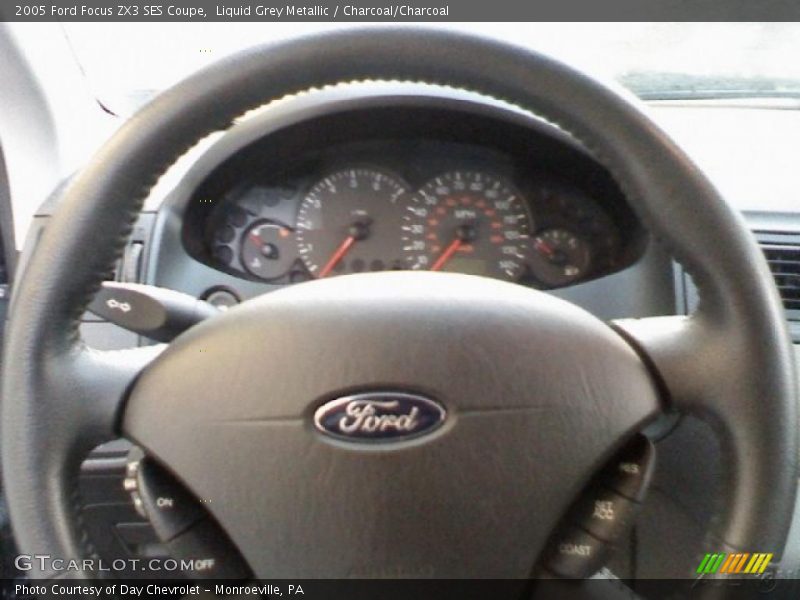 Liquid Grey Metallic / Charcoal/Charcoal 2005 Ford Focus ZX3 SES Coupe