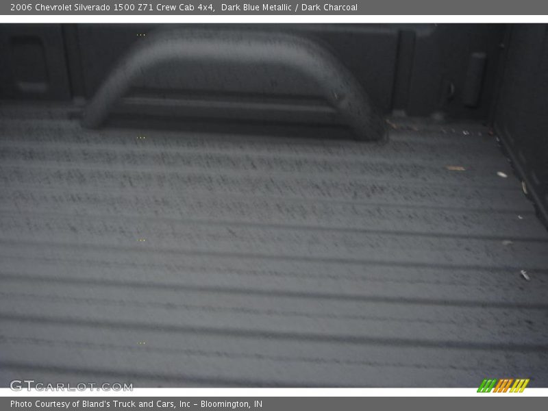 Dark Blue Metallic / Dark Charcoal 2006 Chevrolet Silverado 1500 Z71 Crew Cab 4x4
