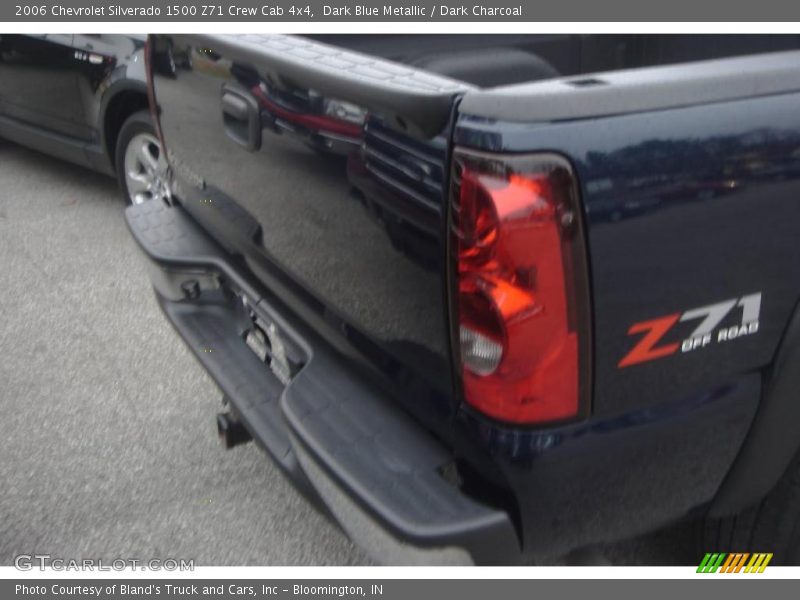 Dark Blue Metallic / Dark Charcoal 2006 Chevrolet Silverado 1500 Z71 Crew Cab 4x4