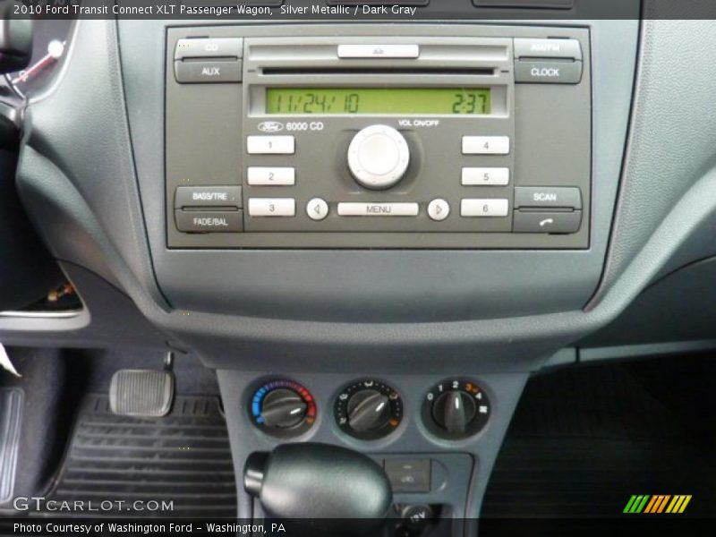 Controls of 2010 Transit Connect XLT Passenger Wagon