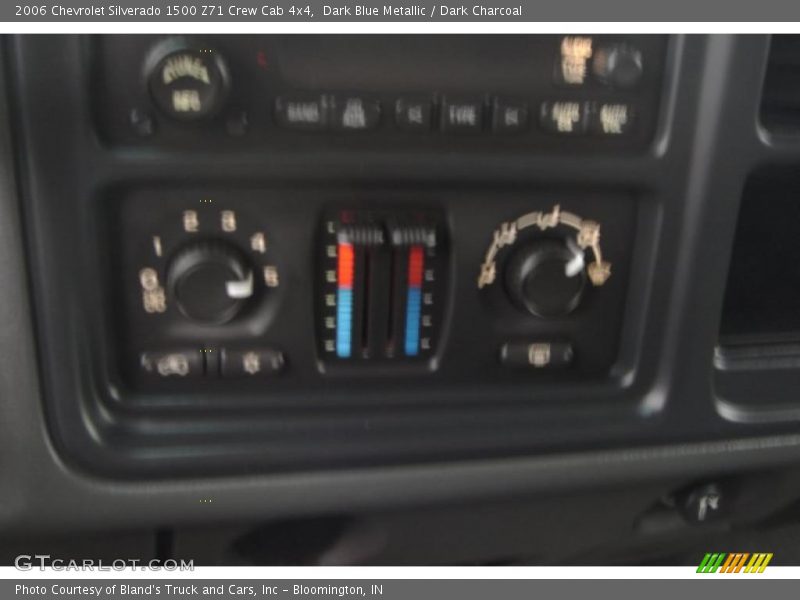 Dark Blue Metallic / Dark Charcoal 2006 Chevrolet Silverado 1500 Z71 Crew Cab 4x4
