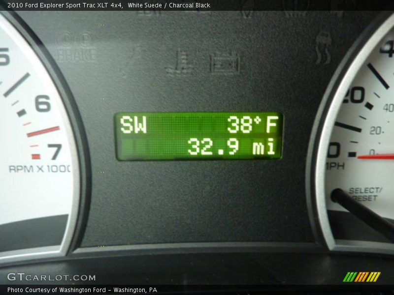 White Suede / Charcoal Black 2010 Ford Explorer Sport Trac XLT 4x4