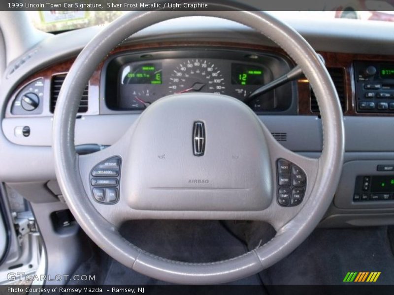  1999 Town Car Signature Steering Wheel