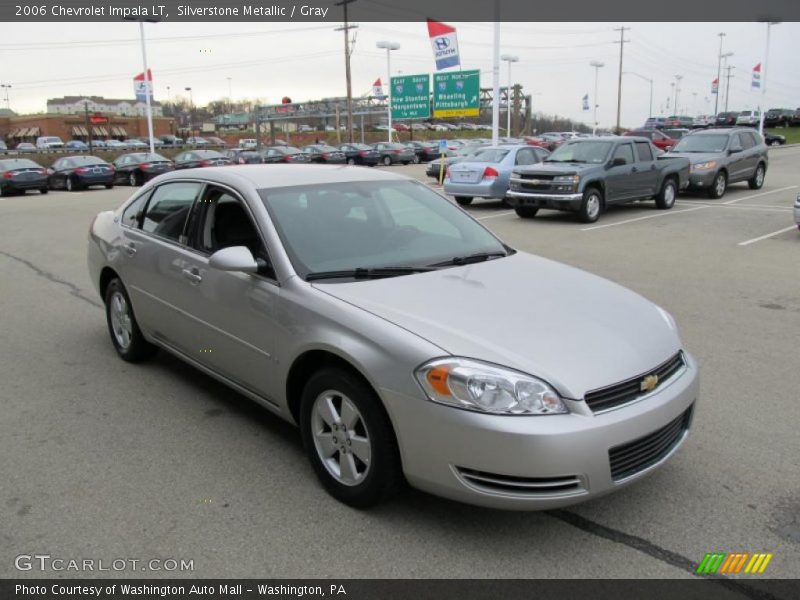 Front 3/4 View of 2006 Impala LT