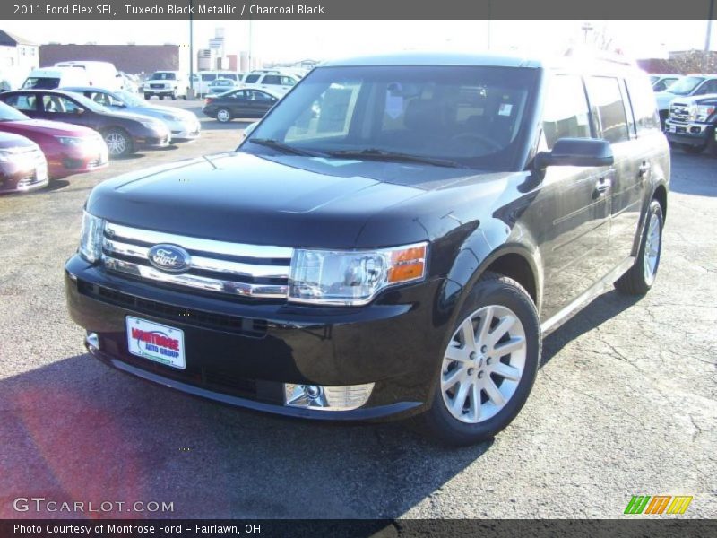 Tuxedo Black Metallic / Charcoal Black 2011 Ford Flex SEL