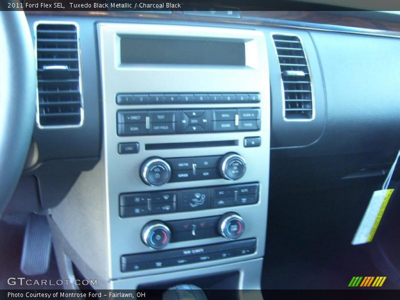 Tuxedo Black Metallic / Charcoal Black 2011 Ford Flex SEL