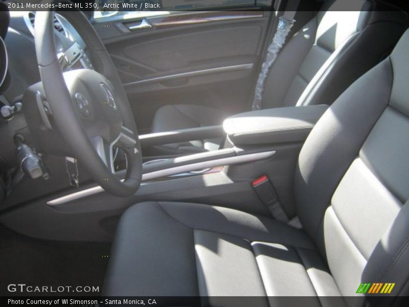 Arctic White / Black 2011 Mercedes-Benz ML 350