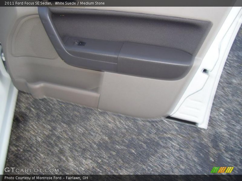 White Suede / Medium Stone 2011 Ford Focus SE Sedan