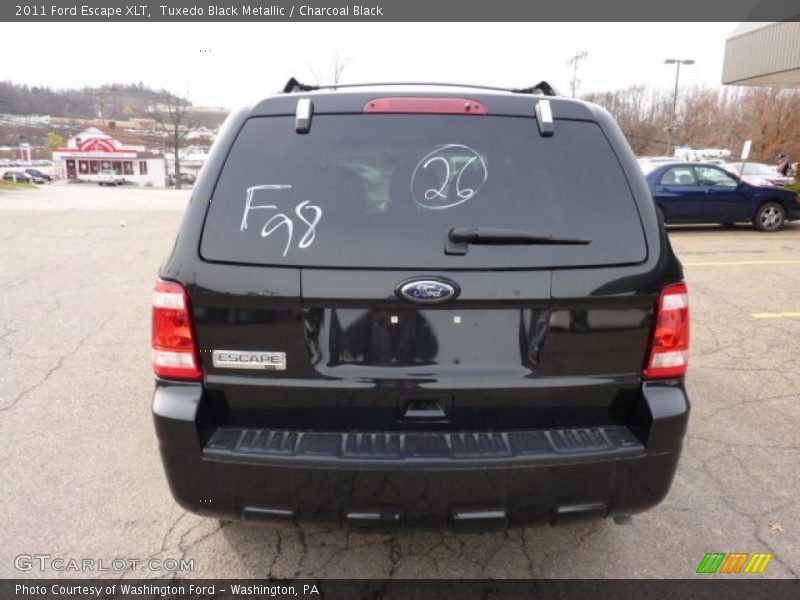 Tuxedo Black Metallic / Charcoal Black 2011 Ford Escape XLT